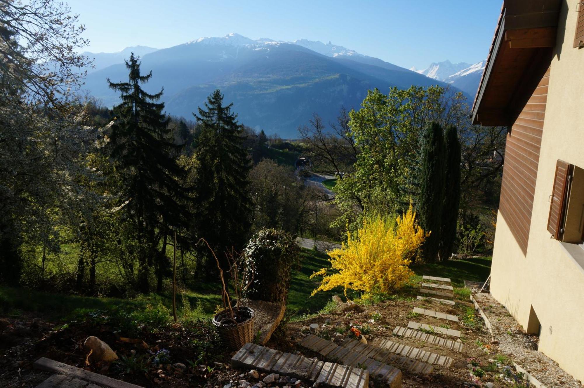 Bnb Valais - By La Sittelle Grimisuat Exteriör bild
