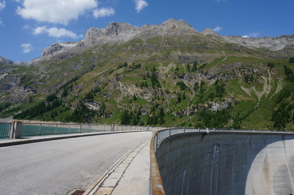 Bnb Valais - By La Sittelle Grimisuat Exteriör bild