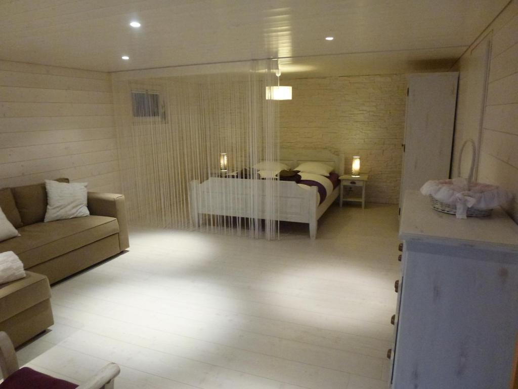 Bnb Valais - By La Sittelle Grimisuat Rum bild